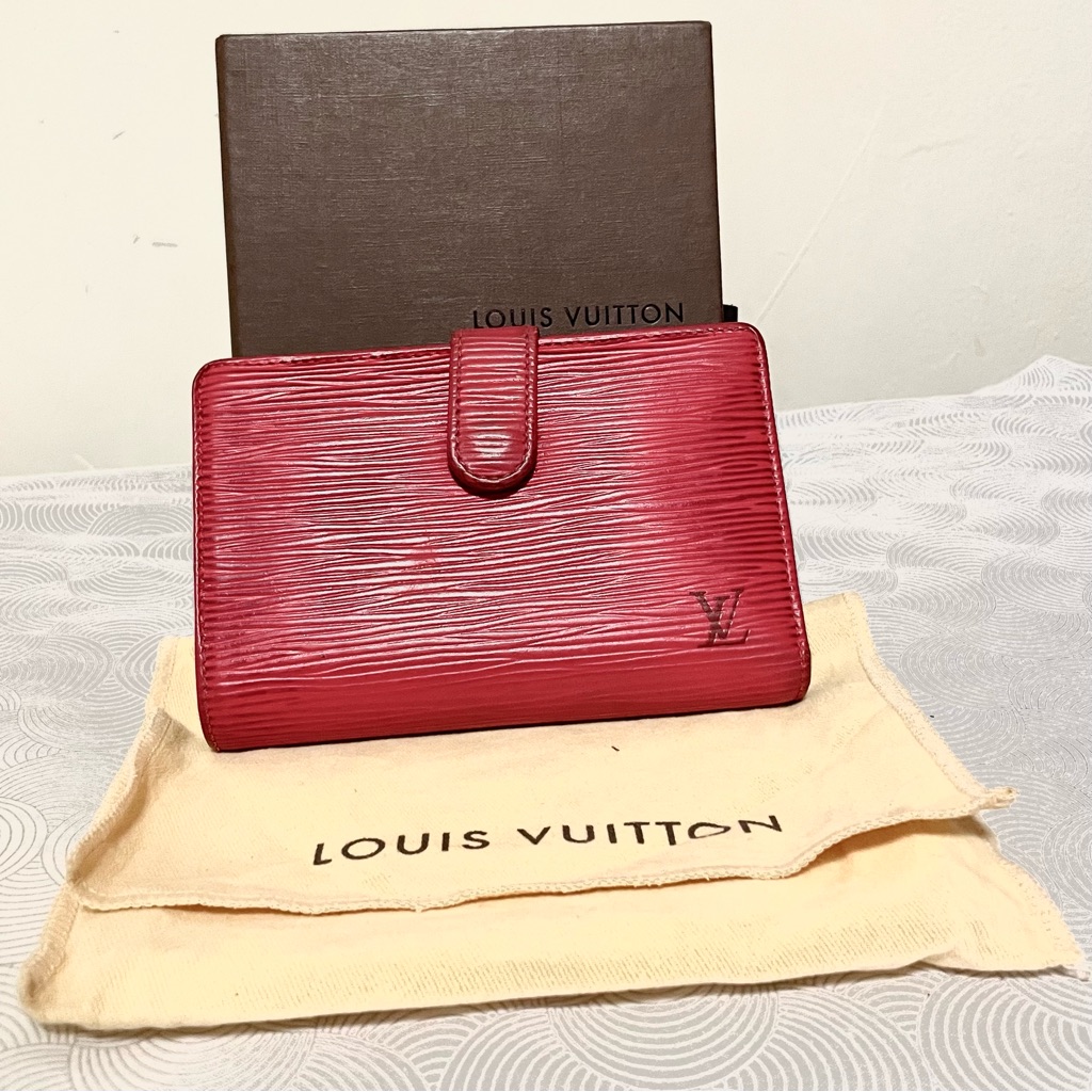 Louis Vuitton Kiss Lock Wallet